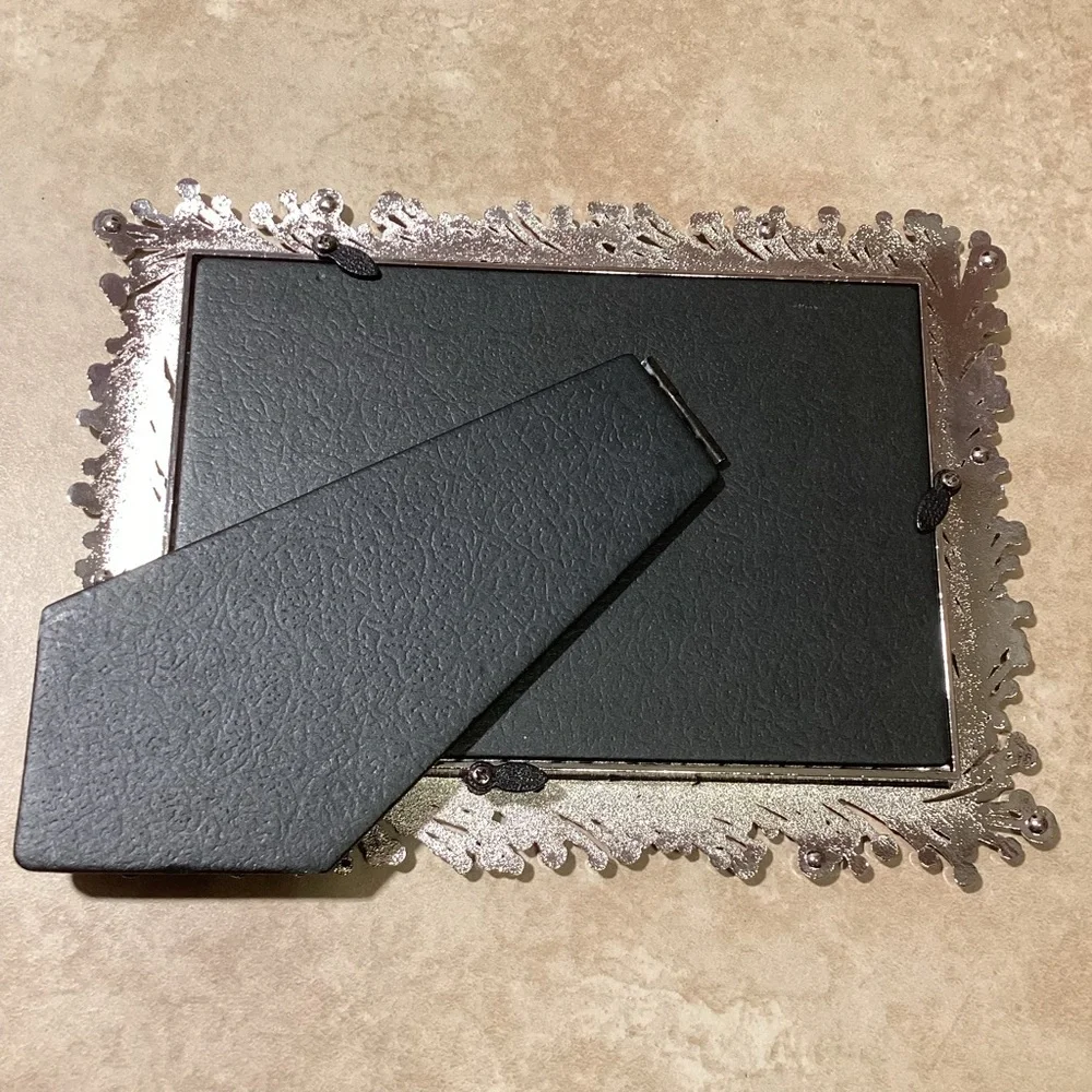 Silver Sparkle Holiday Photo Frame - Picture 3 of 6